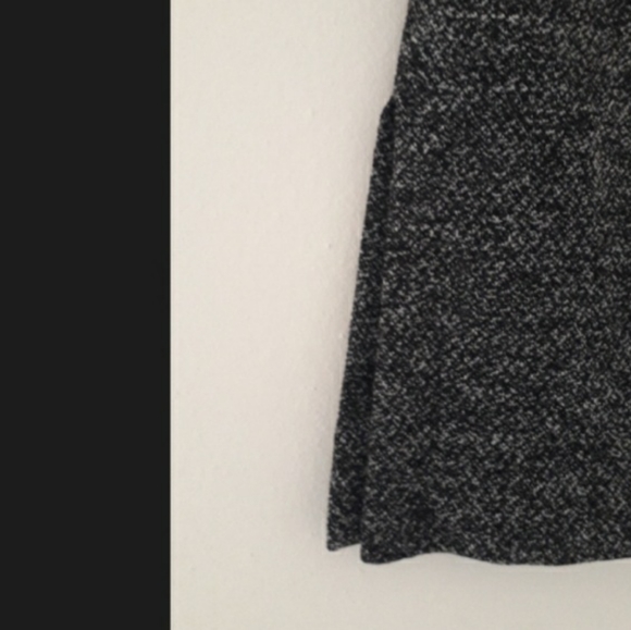 ● Banana Republic | Sweater shirt - Picture 8 of 10